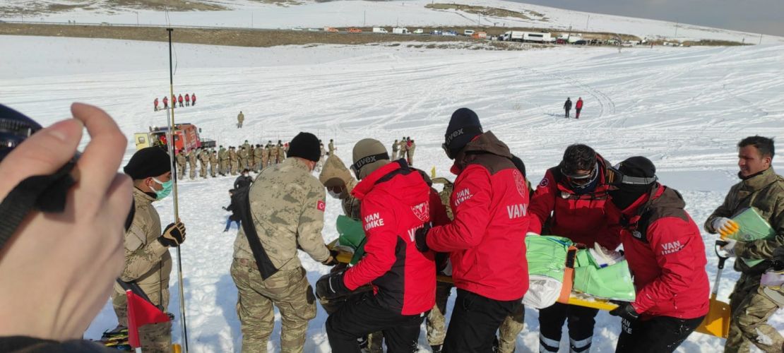 Vali Bilmez Koruculara zorunlu çığ tatbikatı yapılacaktır