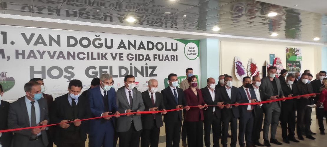 11. Van Doğu Anadolu Tarım Hayvancılık ve Gıda Fuarı Ziyaretçilerine kapılarını açtı