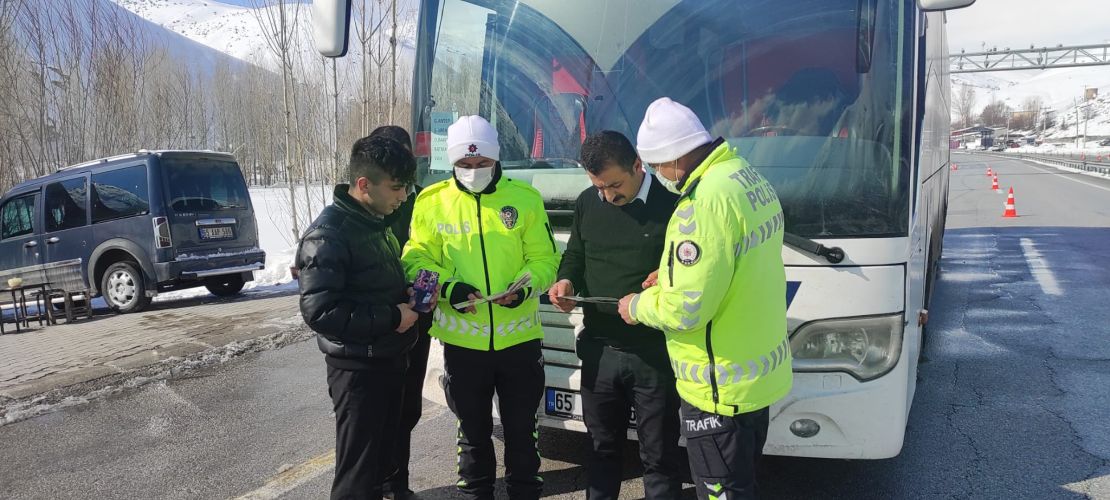 Van Emniyetin'den otobüslere sıkı denetim