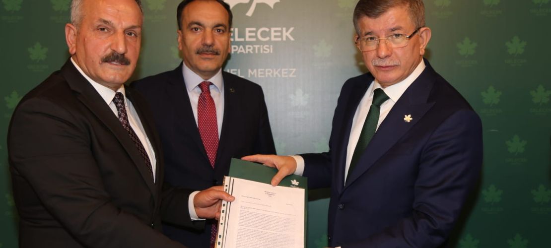 Başkan Karabıyık Van’daki Müteahhitlerin Sorununu Davutoğlu’na İletti