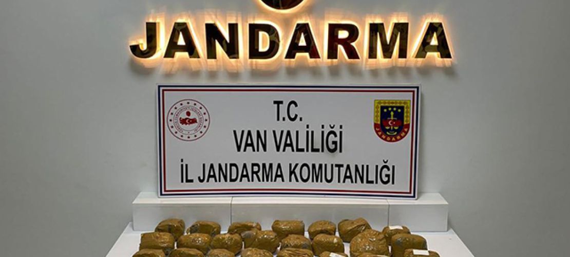 Van'da 18 kilo toz esrar ele geçirildi