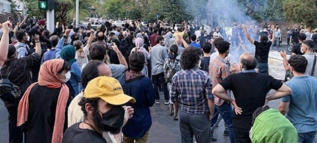 İran’da gösterilere sert müdahale: En az 4 ölü
