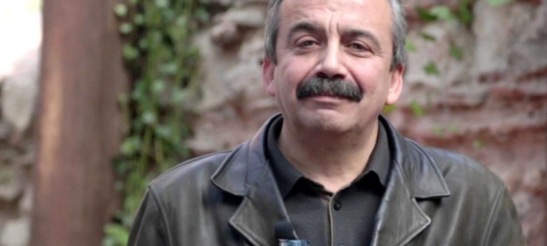 Sırrı Süreyya Önder hakkındaki yakalama kararı reddedildi