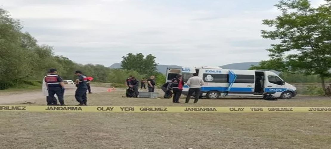 Korkunç kaza: Otomobil göle uçtu: 1'i çocuk 3 ölü, 2 yaralı