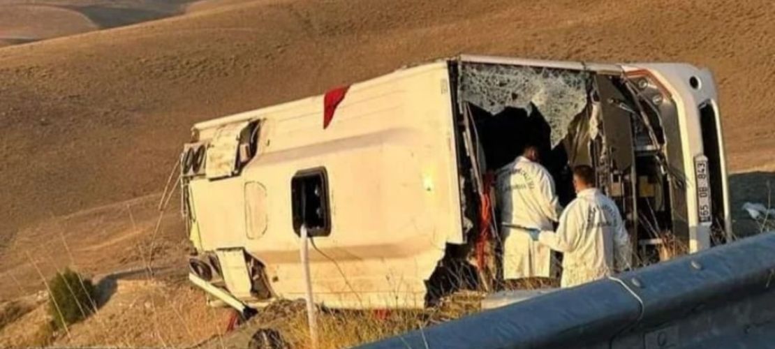 Van'da otobüs kazasız 5 Düzensiz Göçmen Hayatını Kaybetti