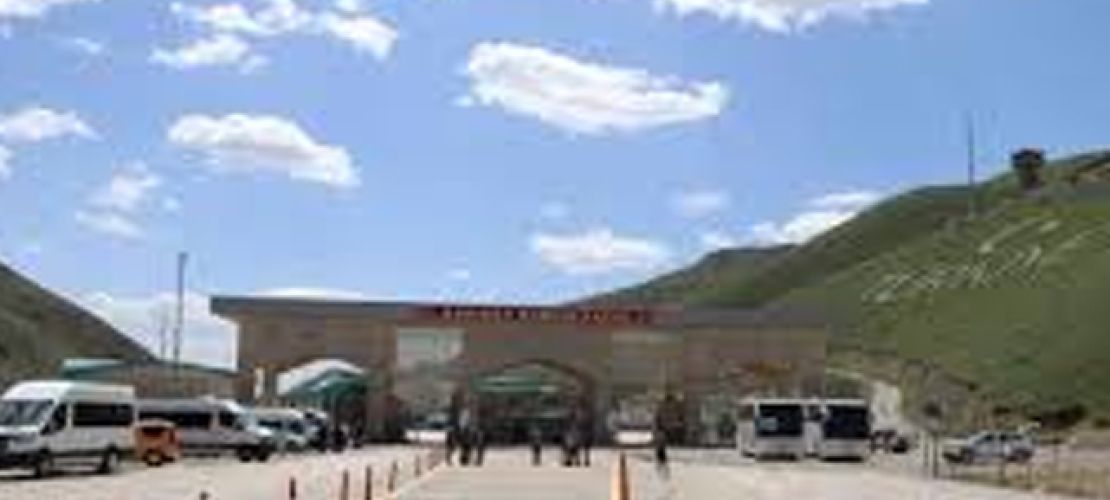 Kapıköy Sınır Kapısı, Türkiye'nin İran'a Açılan Ana Kapısı Haline Geliyor: İranlı Turistlerin İlgi