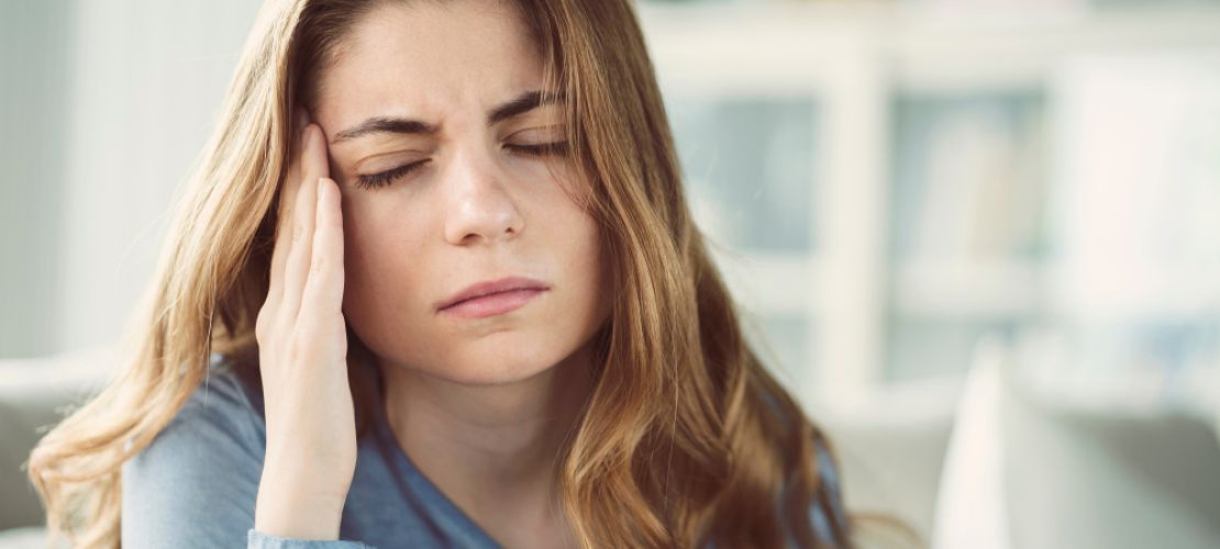 Sonbaharda migren şiddetli baş ağrısına neden oluyor