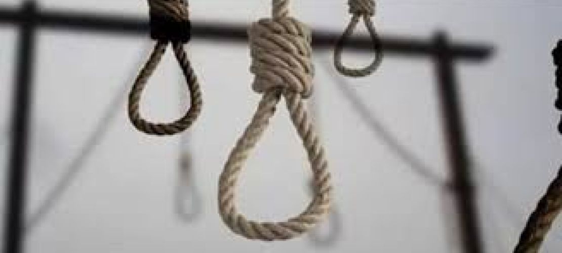 İran 4 Kürt genci idama mahkum etti