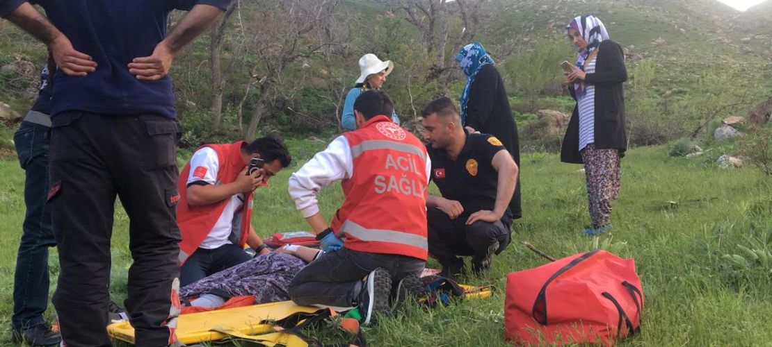 Büyükşehir İtfaiyesi Yaylada Mahsur Kalan Kadının İmdadına Koştu