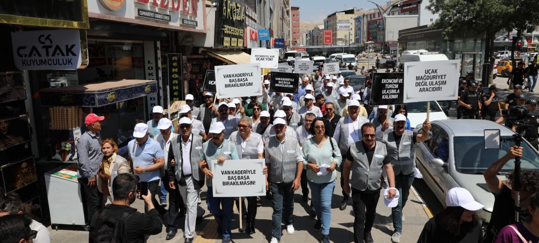 Van TSO Öncülüğünde Hava Yolu sorunlarına Vanlılar dikkat çekti