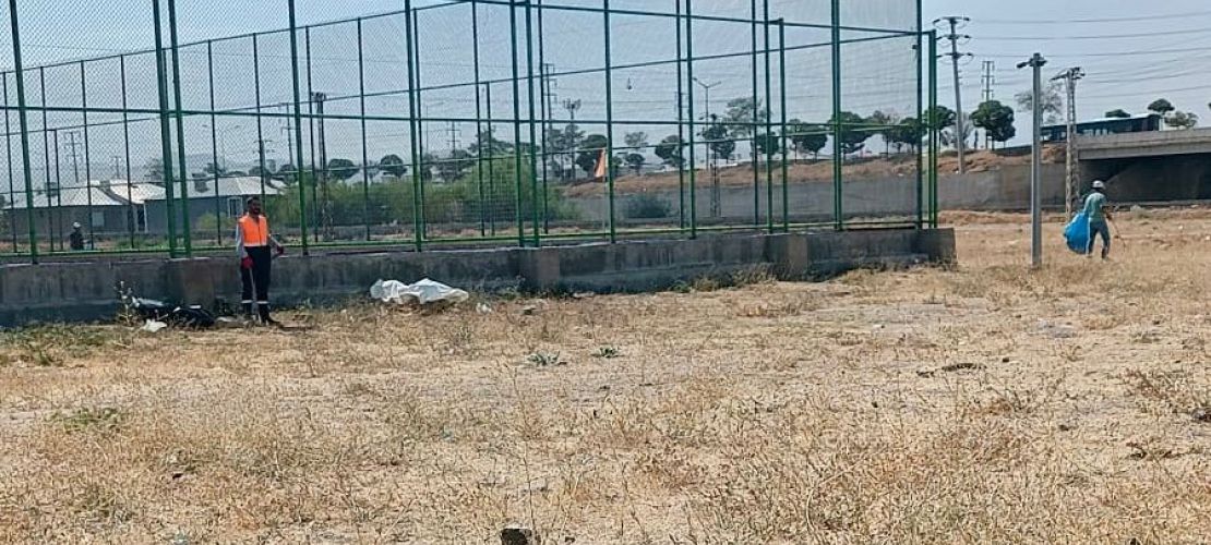 KENT GENELİNDE TEMİZLİK ÇALIŞMALARINI SÜRDÜRÜYOR
