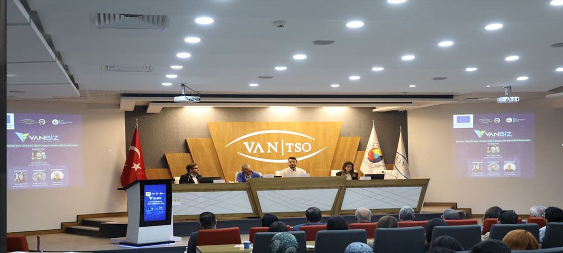 Van Bilişim ve İnovasyon Zirvesi büyük ilgi gördü